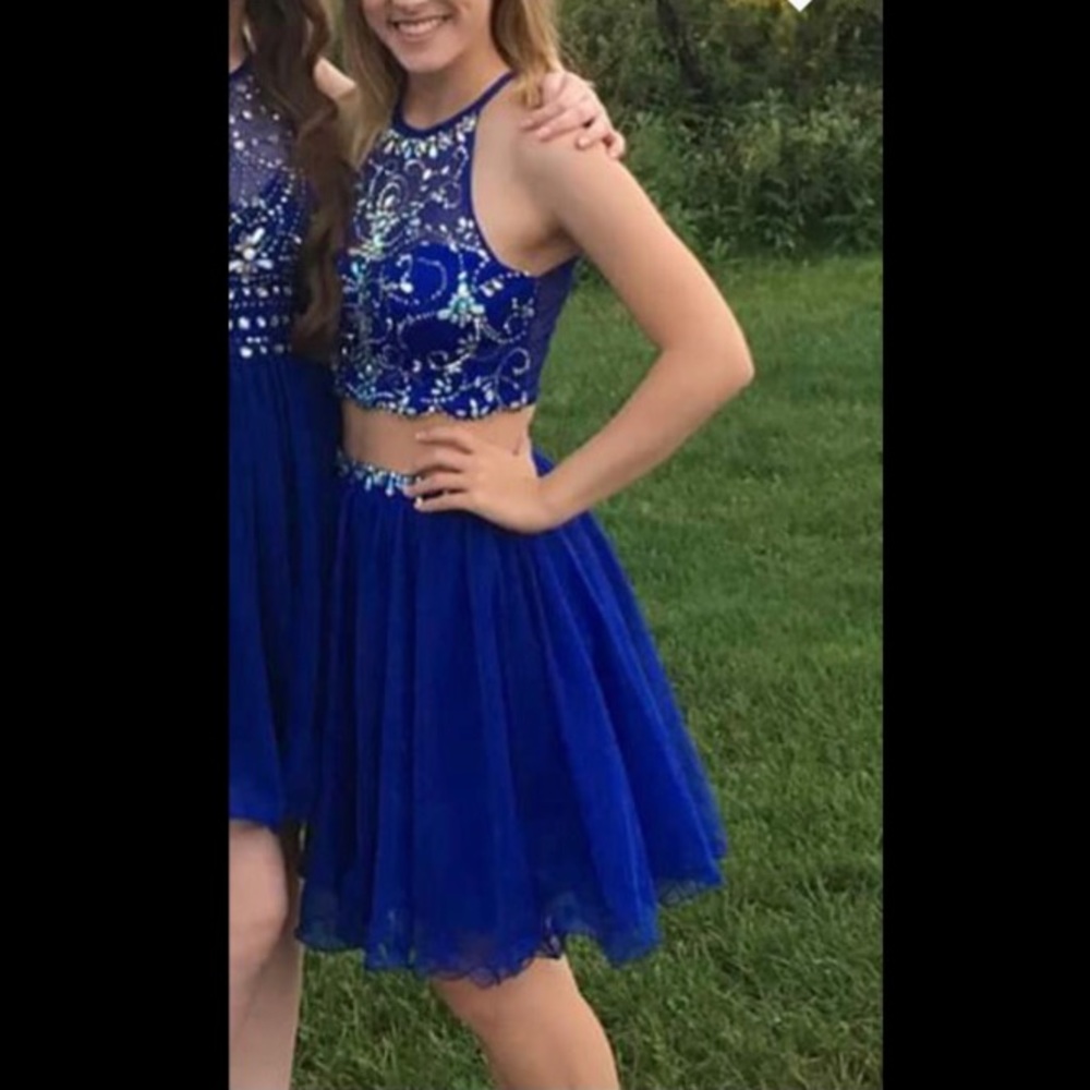 Short formal dress